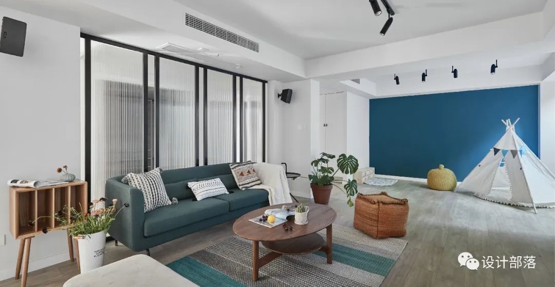 处女座辣妈爆改精装房，230㎡奶茶色的家，健身房、影音室、露天庭院，绝了！