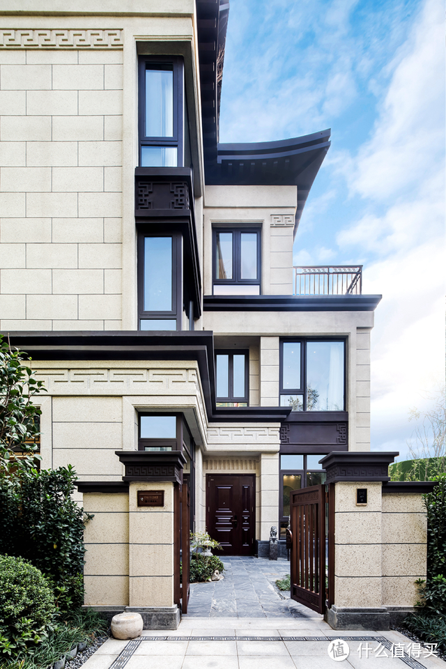 安徽阿姨的310㎡别墅，一梦徽州的诗情画意，这样的家，才算豪宅